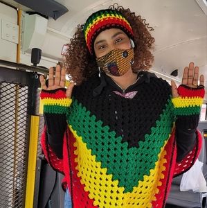 Meet your Posher, Sia